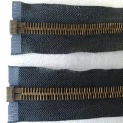 Cierre empavonado desmontable 55cm x uni