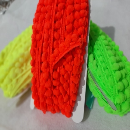 Galon pompon fluo x 10 mts